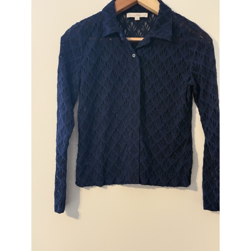 LOFT Women's Navy Lace Button-Up Collared Long Sleeve Top Medium‎ Classic Preppy